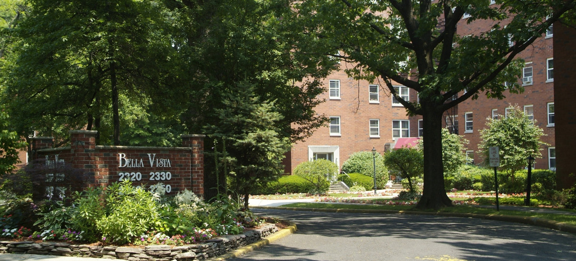 Bella Vista Condominiums